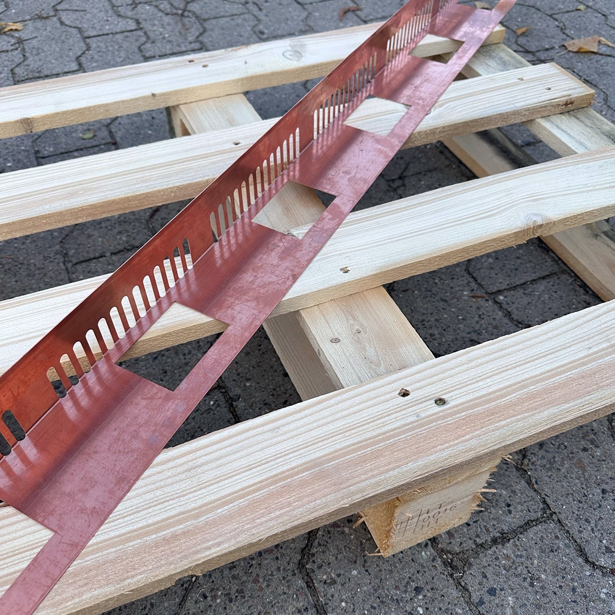 Kantskinner med drænhuller